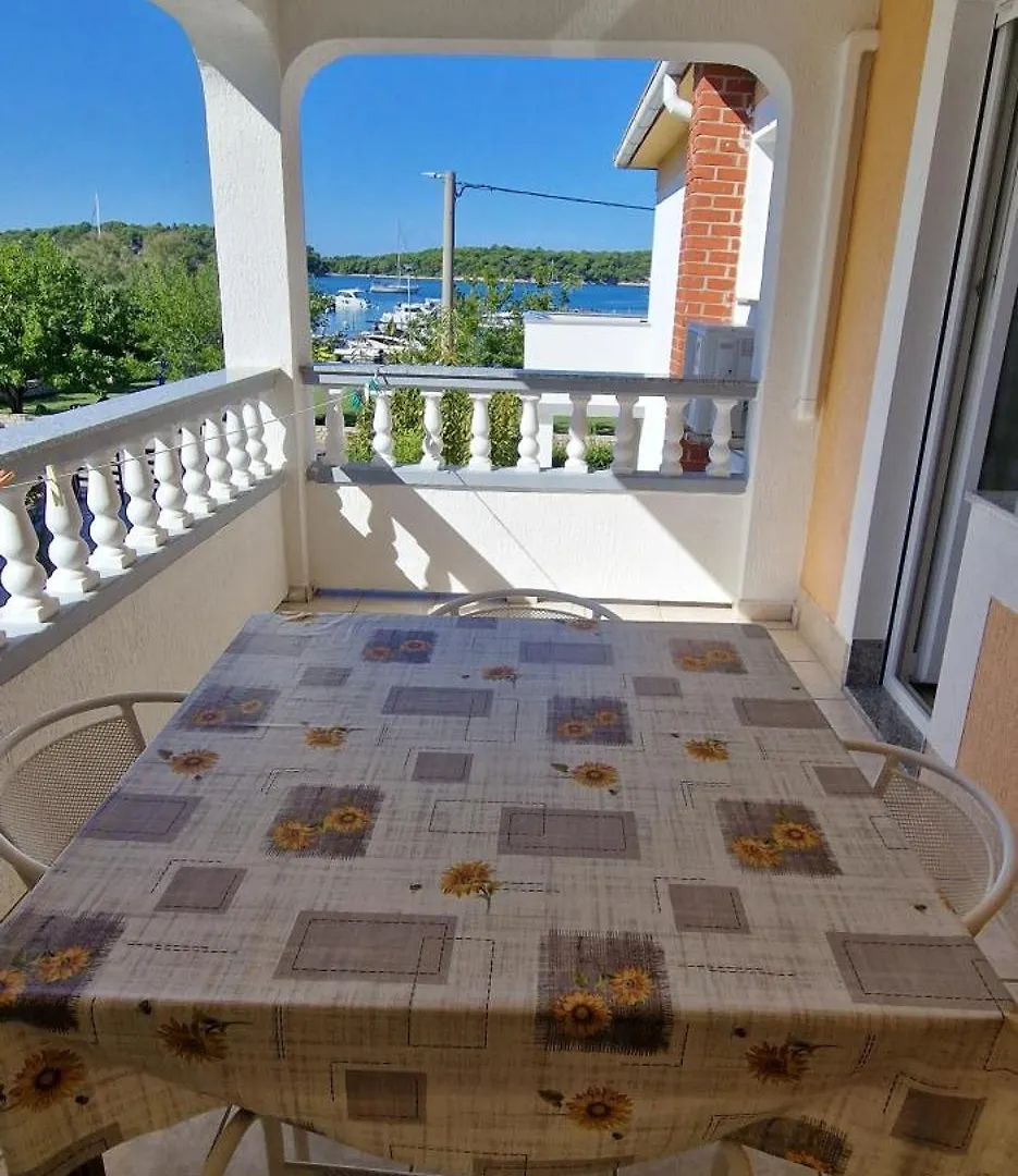 Apartmani Neda Rab Town Apartment