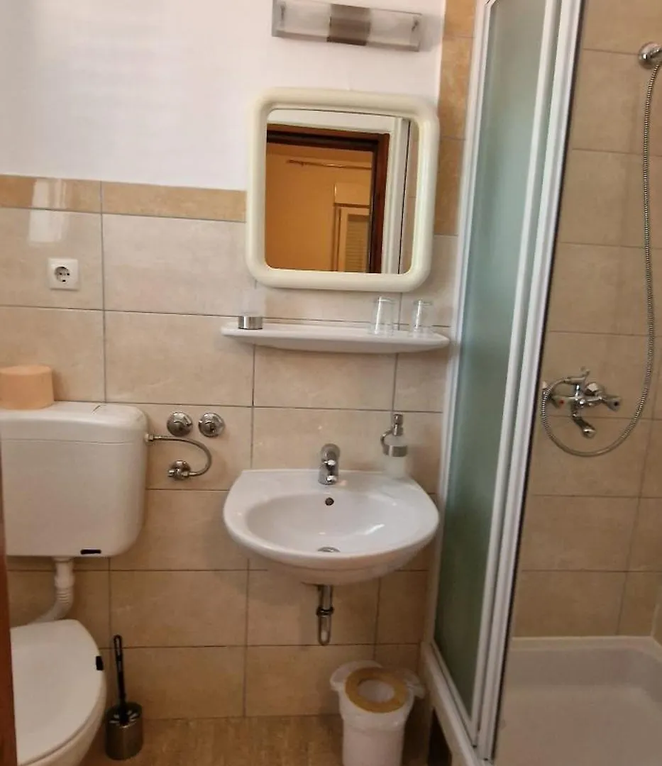 Apartmani Neda Rab Town